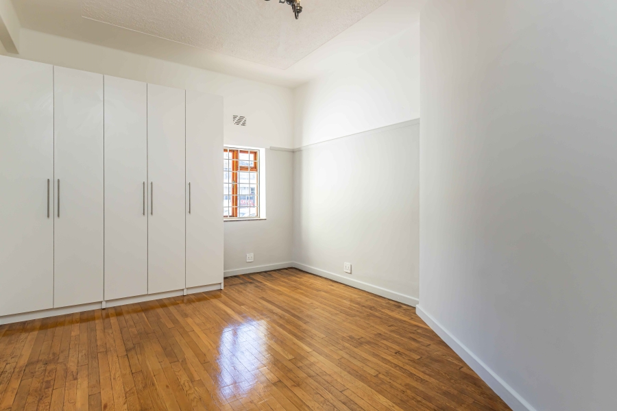 To Let 2 Bedroom Property for Rent in Sea Point Western Cape